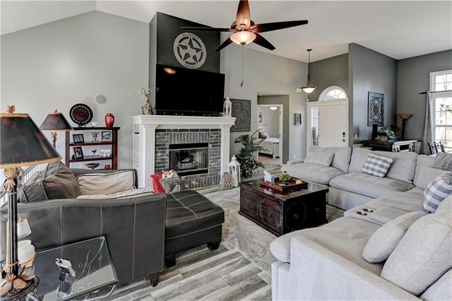 15955 NW 134th Circle, Platte City, MO 64079