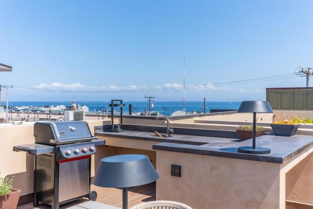 575 Foam Street D, Monterey, CA 93940
