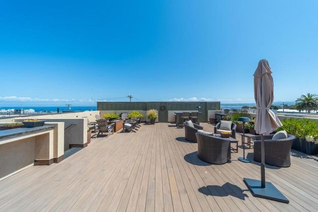 575 Foam Street D, Monterey, CA 93940