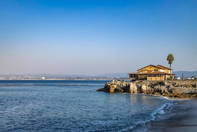 575 Foam Street D, Monterey, CA 93940