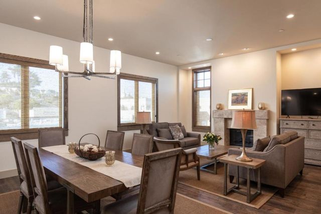575 Foam Street D, Monterey, CA 93940