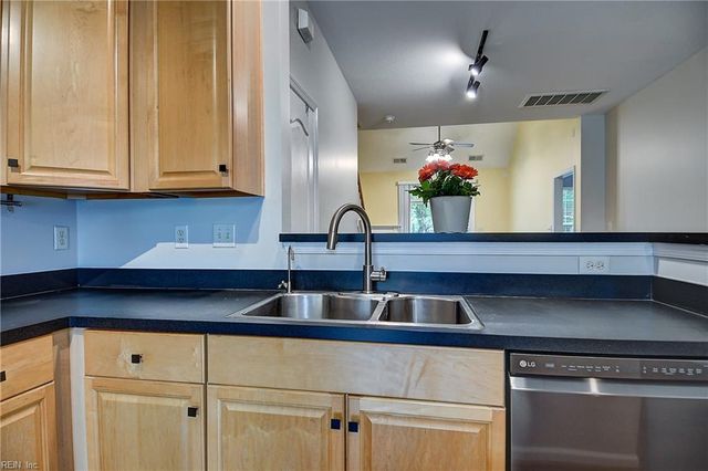 4016 Holston CT, Suffolk, VA 23435