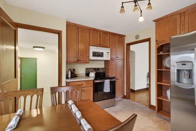 420 10TH STREET SOUTH, Wisconsin Rapids, WI 54494