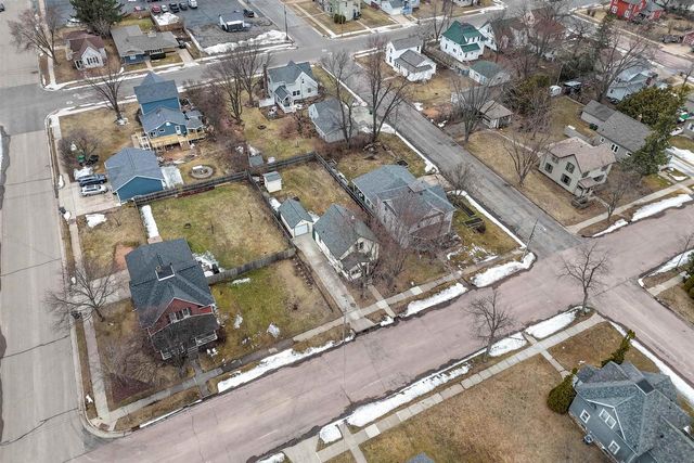 420 10TH STREET SOUTH, Wisconsin Rapids, WI 54494