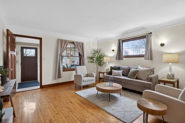 420 10TH STREET SOUTH, Wisconsin Rapids, WI 54494