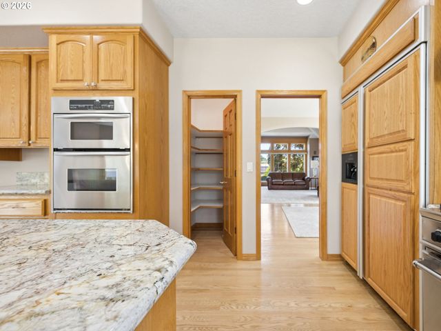 14007 Se EKLUND Ave, Boring, OR 97009