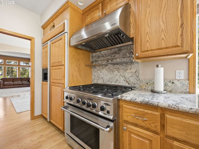 14007 Se EKLUND Ave, Boring, OR 97009