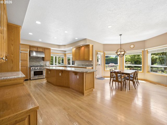 14007 Se EKLUND Ave, Boring, OR 97009