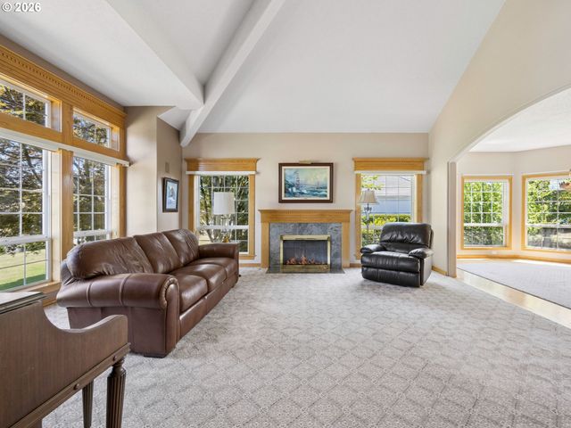 14007 Se EKLUND Ave, Boring, OR 97009