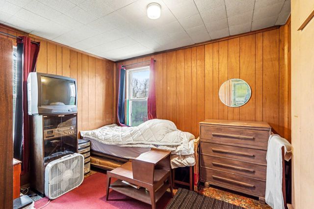 3011 Riverview Drive, Kalamazoo Twp, MI 49004