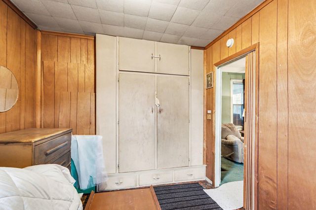 3011 Riverview Drive, Kalamazoo Twp, MI 49004