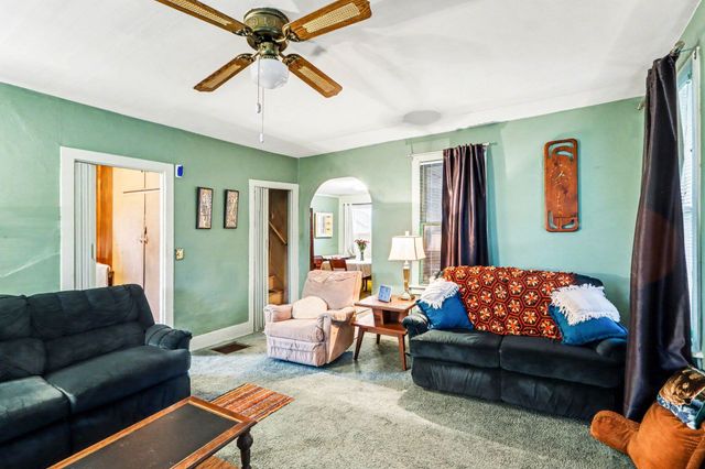 3011 Riverview Drive, Kalamazoo Twp, MI 49004