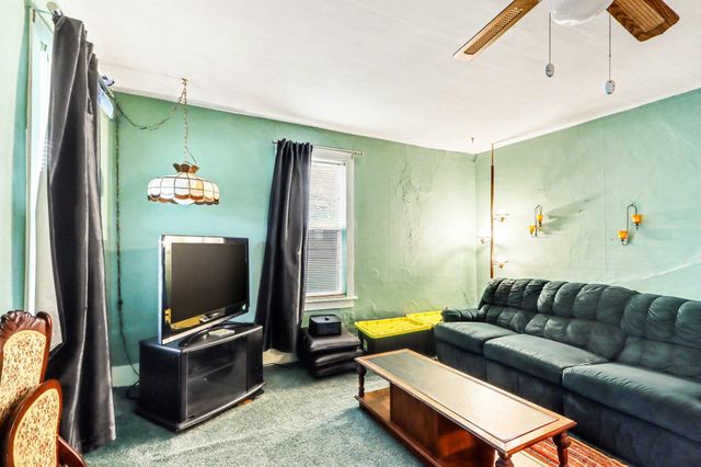 3011 Riverview Drive, Kalamazoo Twp, MI 49004