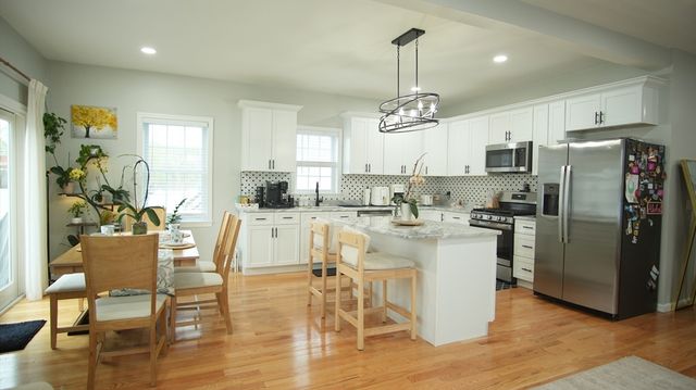 9 Hall St, Webster, MA 01570
