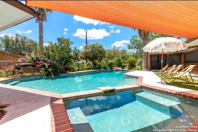 9830 Salisbury Dr, San Antonio, TX 78217