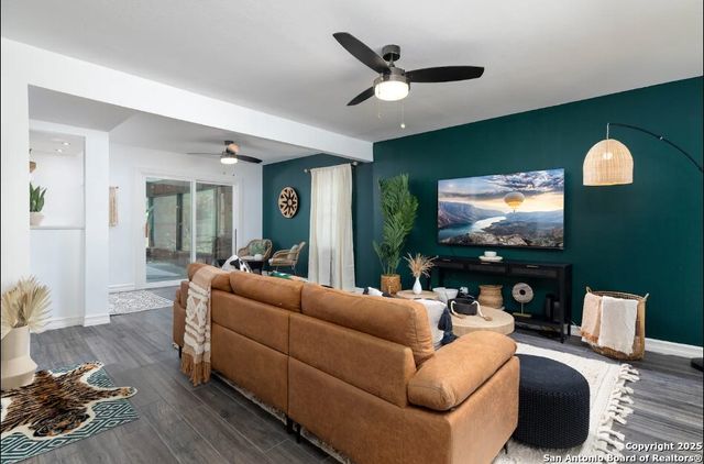 9830 Salisbury Dr, San Antonio, TX 78217