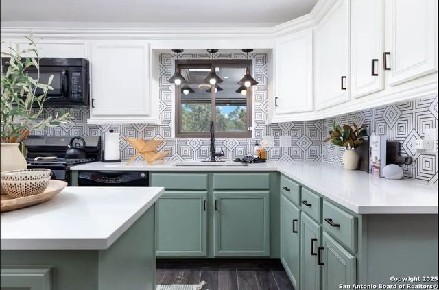 9830 Salisbury Dr, San Antonio, TX 78217