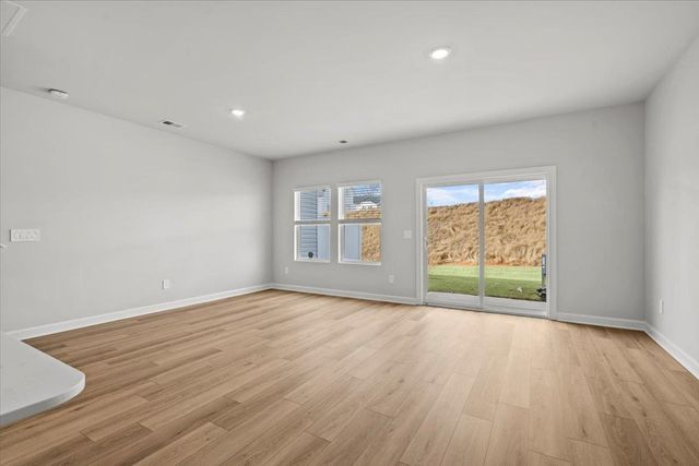 429 Blissful Court, Taylors, SC 29687