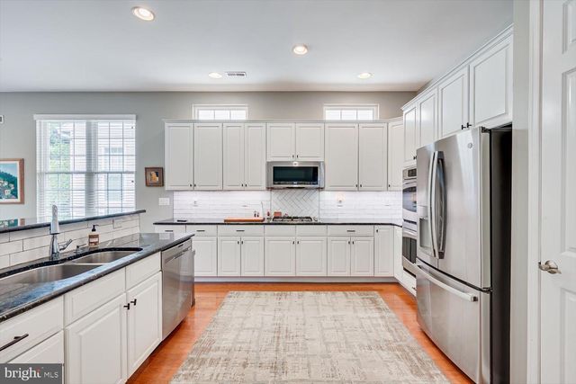 64 ARISTOTLE WAY, East Windsor, NJ 08512