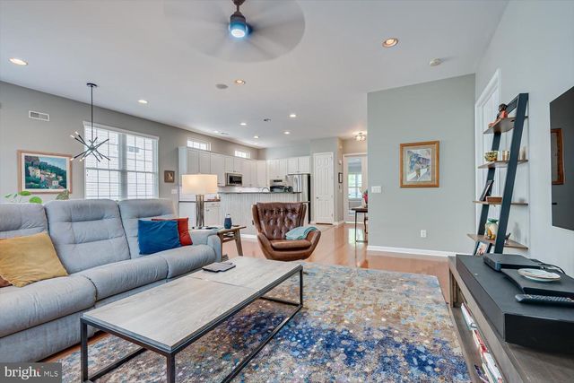 64 ARISTOTLE WAY, East Windsor, NJ 08512