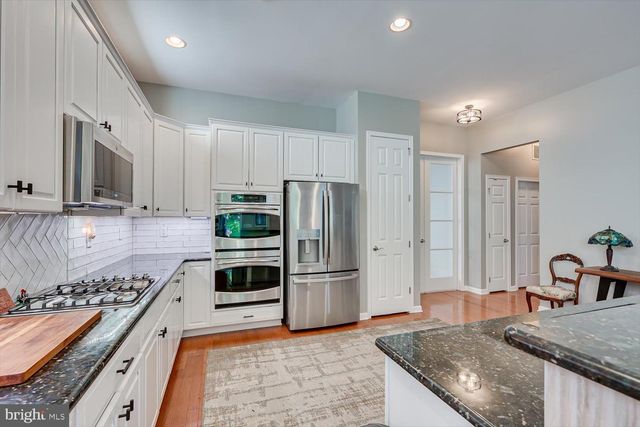 64 ARISTOTLE WAY, East Windsor, NJ 08512