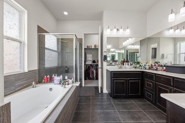 608 Cascada LN, Round Rock, TX 78681