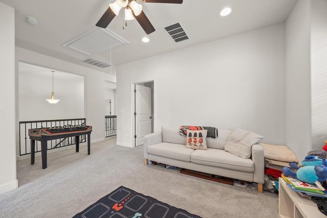 608 Cascada LN, Round Rock, TX 78681