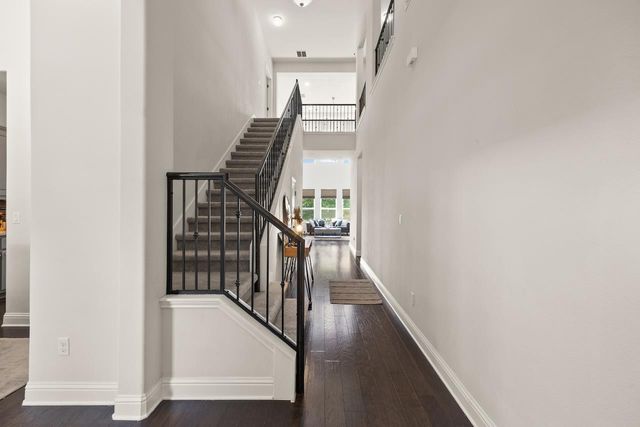 608 Cascada LN, Round Rock, TX 78681