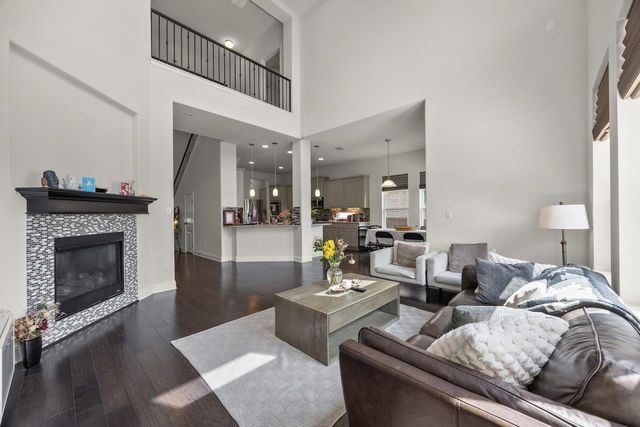 608 Cascada LN, Round Rock, TX 78681