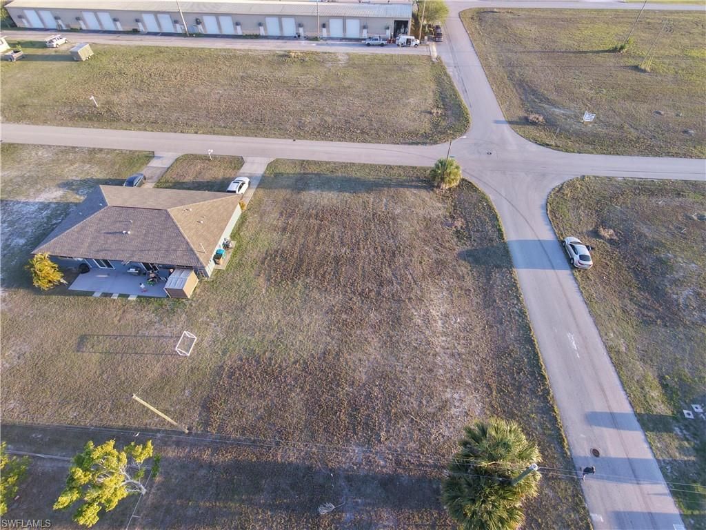 1001 NE 8th TER, CAPE CORAL, FL 33909 — photo 4