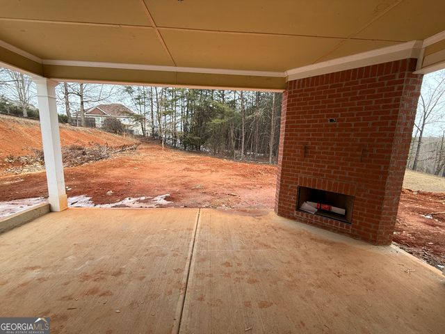 2646 Waters Edge Drive, Gainesville, GA 30504