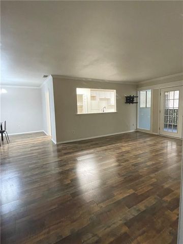 346 Carpenter Drive 12, Sandy Springs, GA 30328