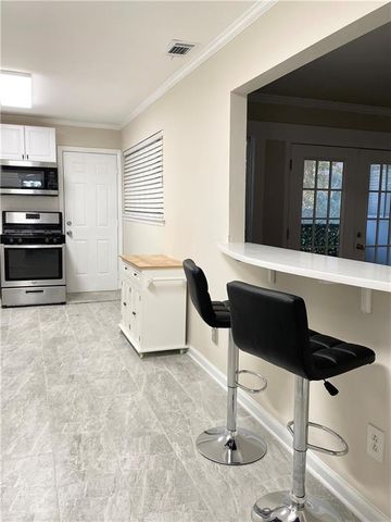 346 Carpenter Drive 12, Sandy Springs, GA 30328