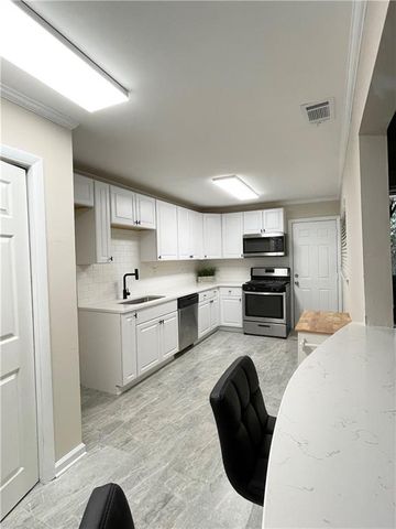 346 Carpenter Drive 12, Sandy Springs, GA 30328