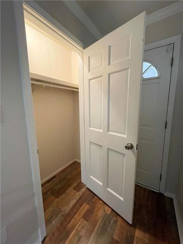 346 Carpenter Drive 12, Sandy Springs, GA 30328