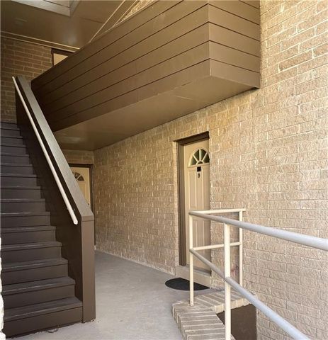 346 Carpenter Drive 12, Sandy Springs, GA 30328