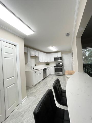 346 Carpenter Drive 12, Sandy Springs, GA 30328