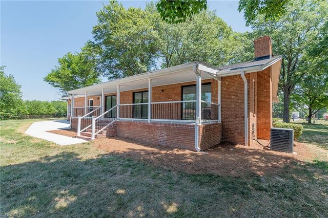 4600 Yuma Court, Winston-salem, NC 27107