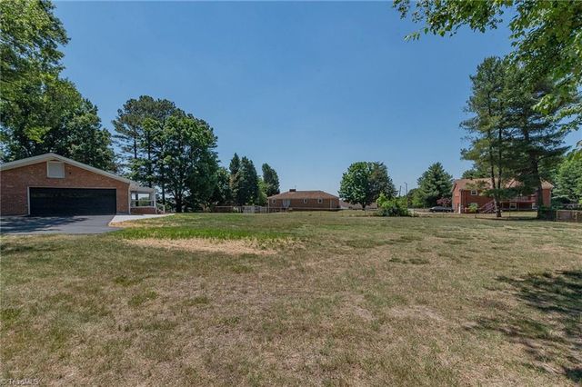 4600 Yuma Court, Winston-salem, NC 27107