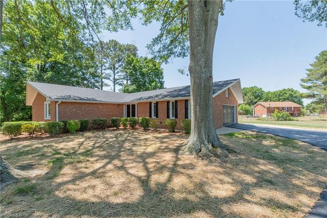 4600 Yuma Court, Winston-salem, NC 27107