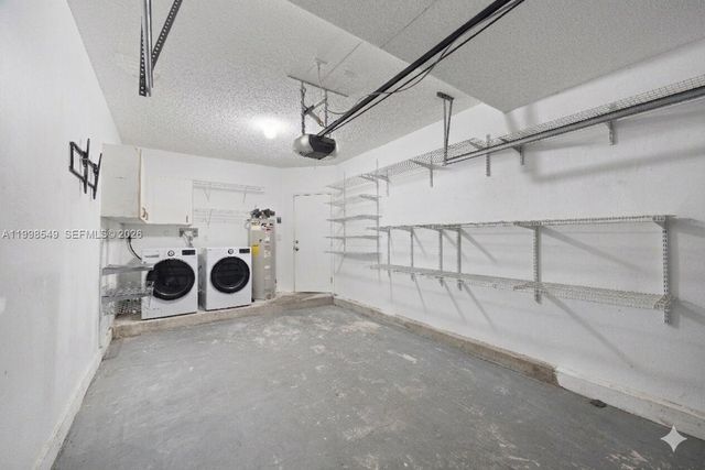 365 SW 122nd Ave, Pembroke Pines, FL 33025