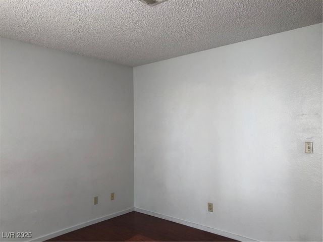 7729 Rathburn Avenue, Las Vegas, NV 89147