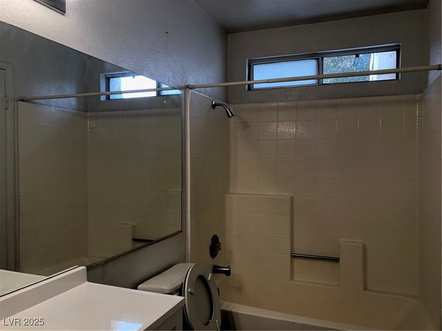 7729 Rathburn Avenue, Las Vegas, NV 89147