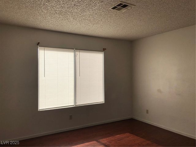 7729 Rathburn Avenue, Las Vegas, NV 89147