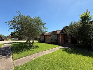 9503 Homeland Drive, Houston, TX 77083