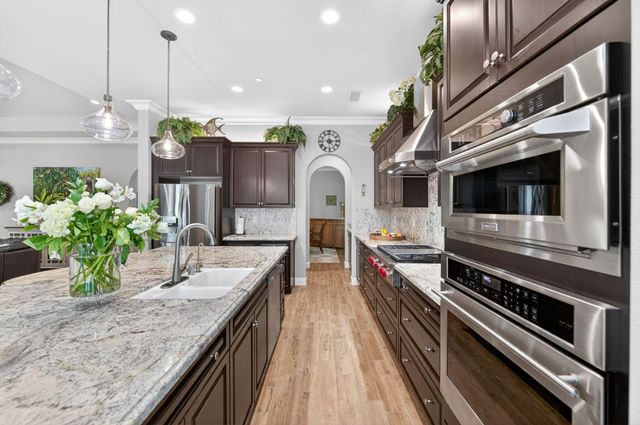 1462 N Twinberry Avenue, Clovis, CA 93619