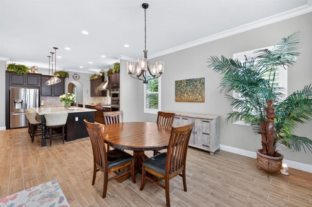 1462 N Twinberry Avenue, Clovis, CA 93619