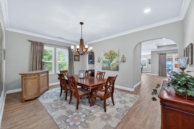 1462 N Twinberry Avenue, Clovis, CA 93619