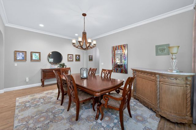 1462 N Twinberry Avenue, Clovis, CA 93619