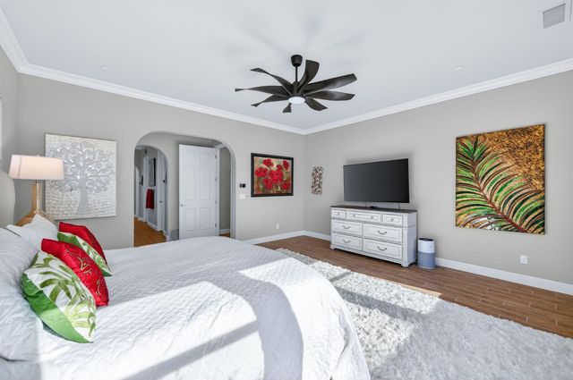 1462 N Twinberry Avenue, Clovis, CA 93619